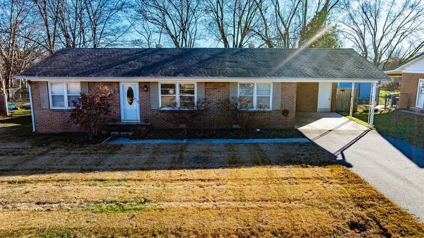 $229,900 | 411 Hershey Drive, Hopkinsville, KY 42240