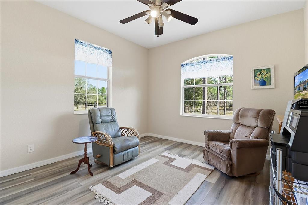 7150 Southeast 117th Terrace Morriston, FL 32668 - Photo 20 of 46