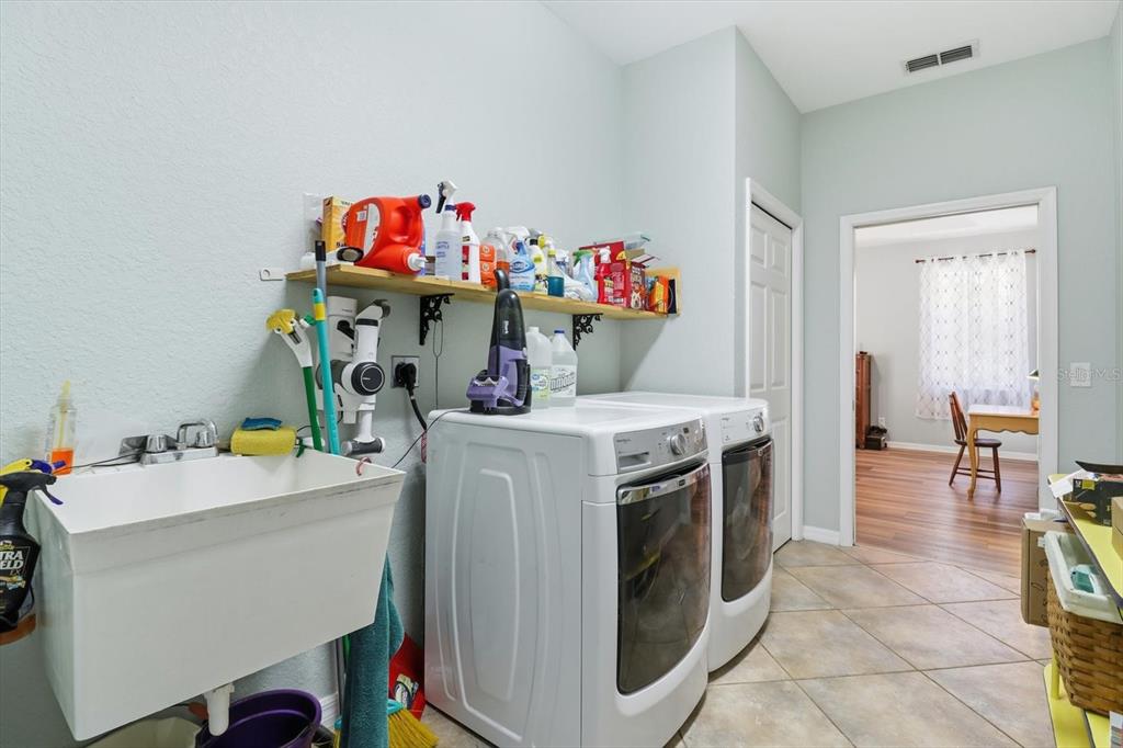 7150 Southeast 117th Terrace Morriston, FL 32668 - Photo 28 of 46