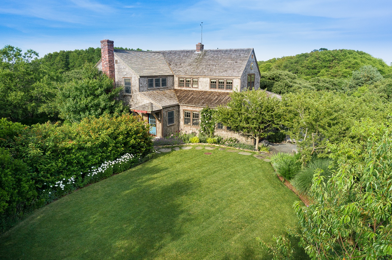 1 Hornbeam Road Nantucket, MA 02554 - Photo 1 of 21 Gallery Image 1