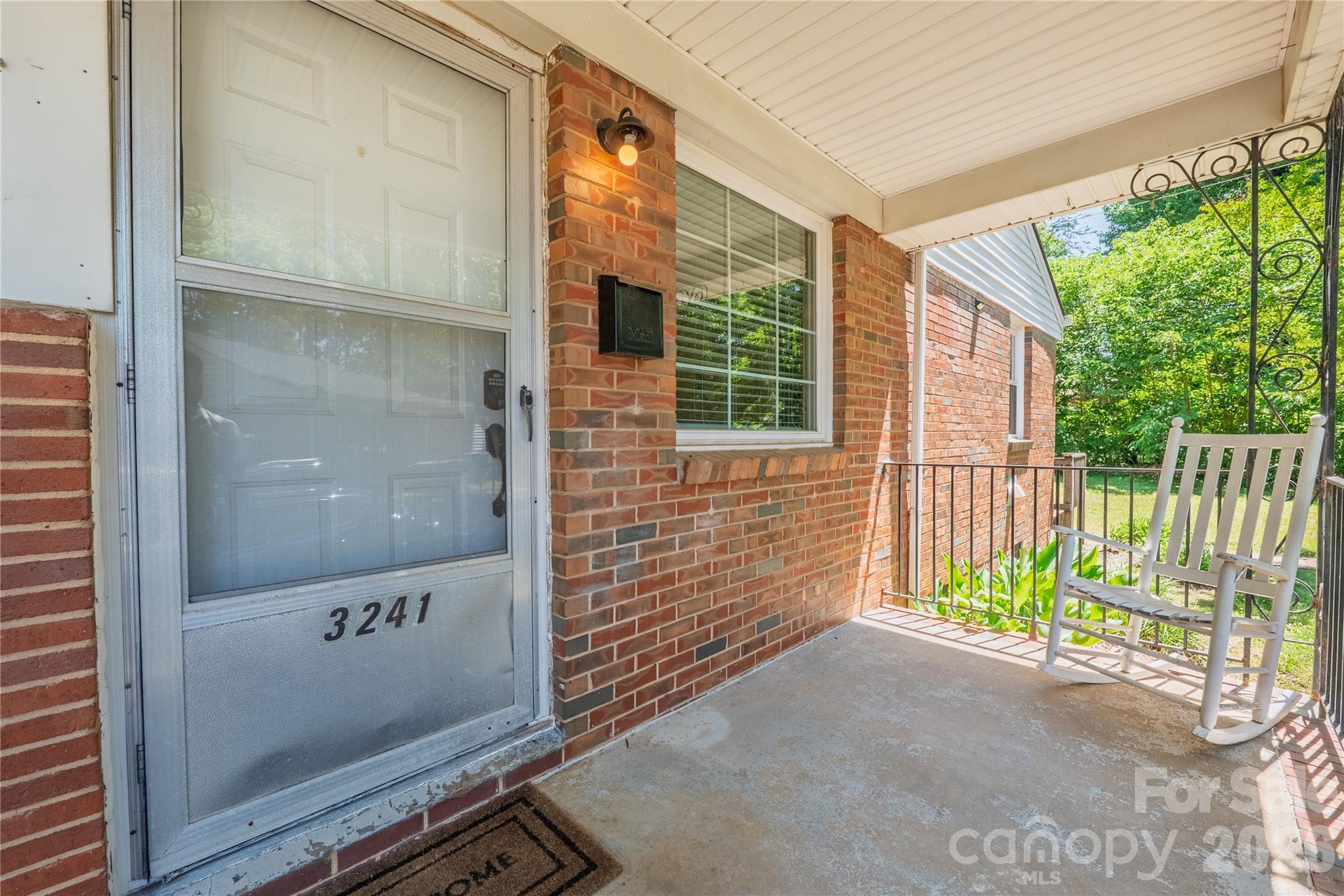 3241 Minnesota Road Charlotte, NC 28208 - Photo 4 of 18