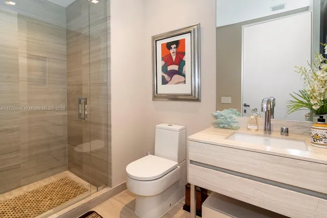 $33,000 | 18975 Collins Avenue, Unit 4102, Sunny Isles Beach, FL 33160