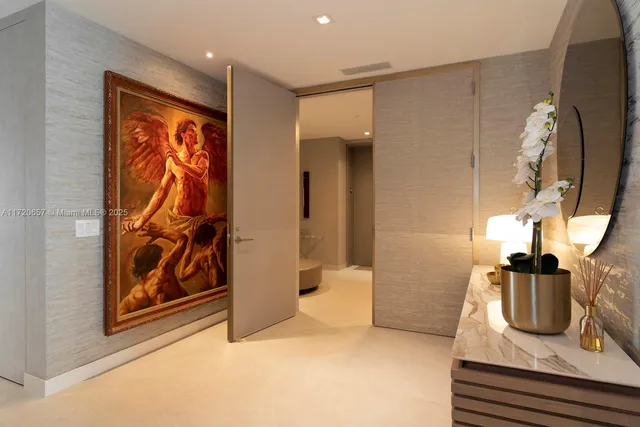 $33,000 | 18975 Collins Avenue, Unit 4102, Sunny Isles Beach, FL 33160