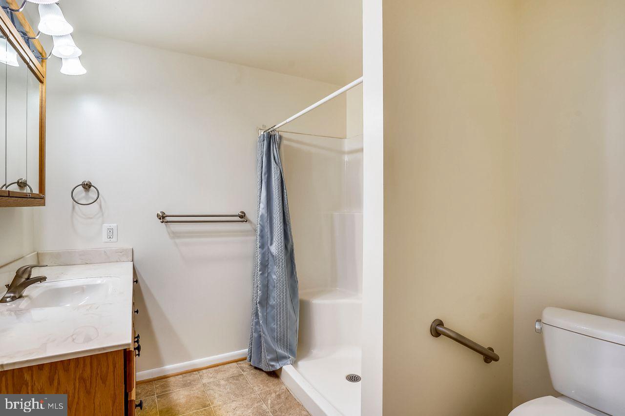 1112 Bloom Road Westminster, MD 21157 - Photo 19 of 47 Master Bath