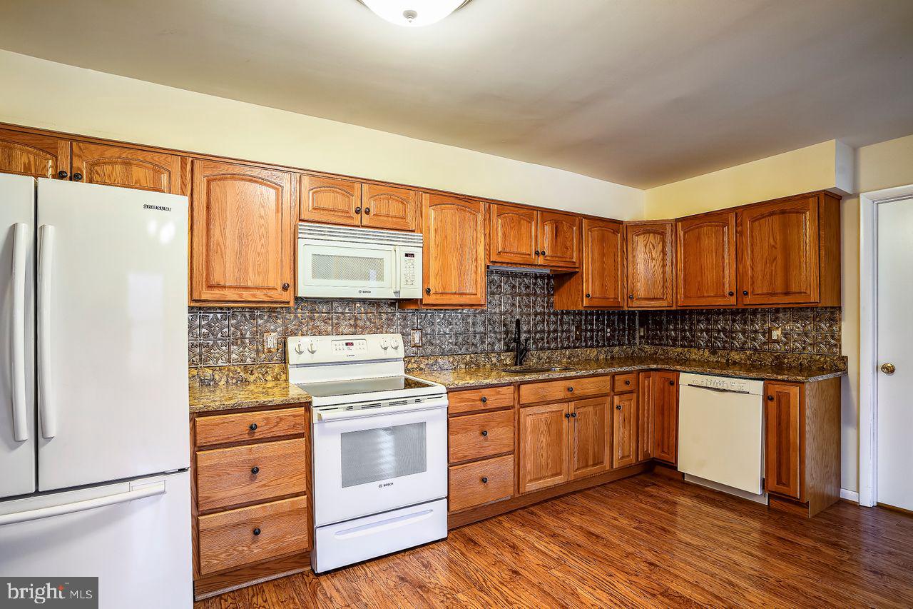 1112 Bloom Road Westminster, MD 21157 - Photo 8 of 47 Updated Kitchen