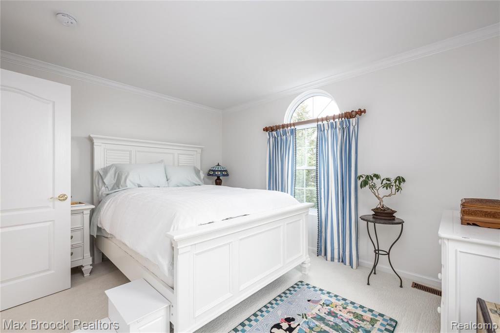 2449 Winding Brook Court Rochester Hills, MI 48309 - Photo 16 of 24