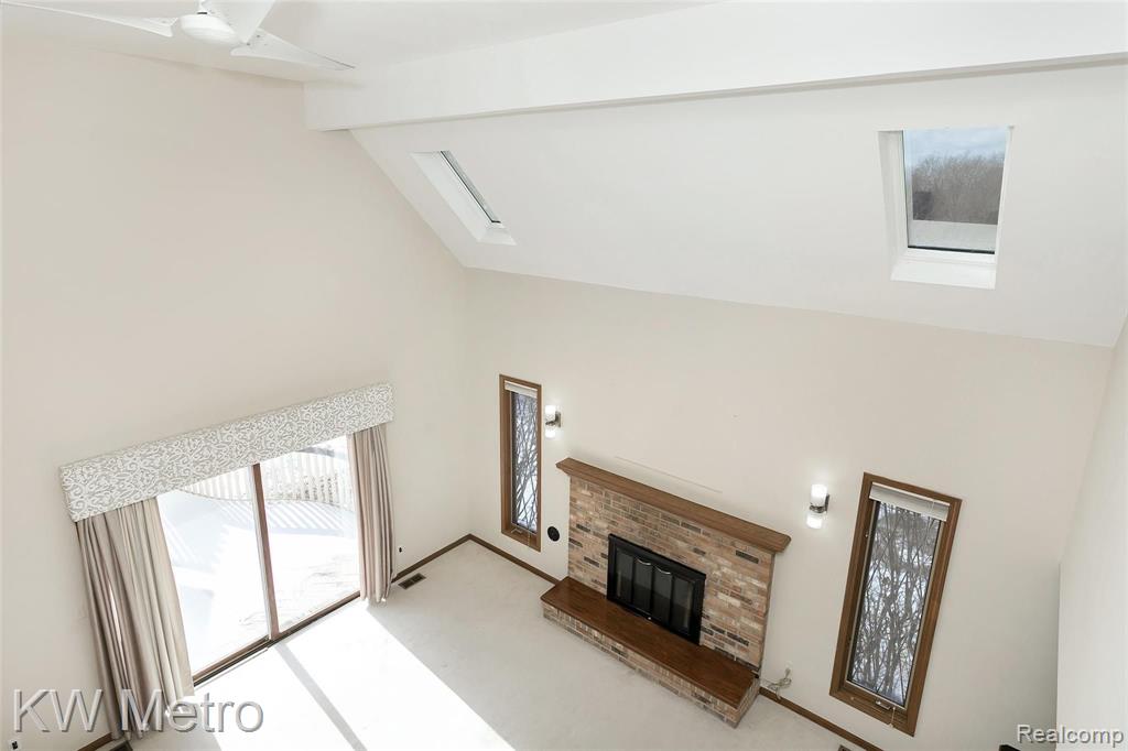 42309 Waterfall Road Northville, MI 48168 - Photo 7 of 58