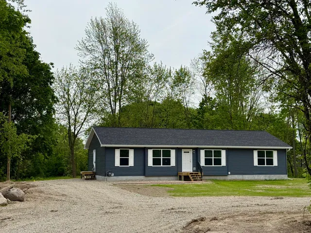 $349,900 | 2827 Green Acres Drive, Mulliken, MI 48861