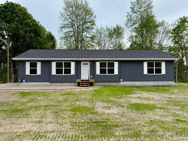 $349,900 | 2827 Green Acres Drive, Mulliken, MI 48861