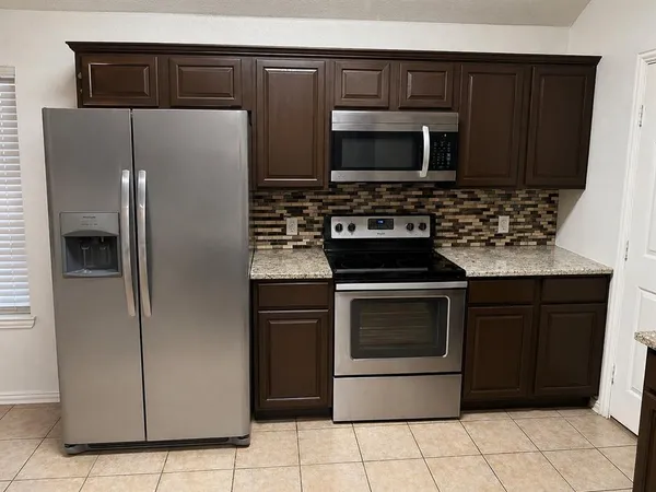$2,400 | 1122 Hayworth Avenue, Duncanville, TX 75137