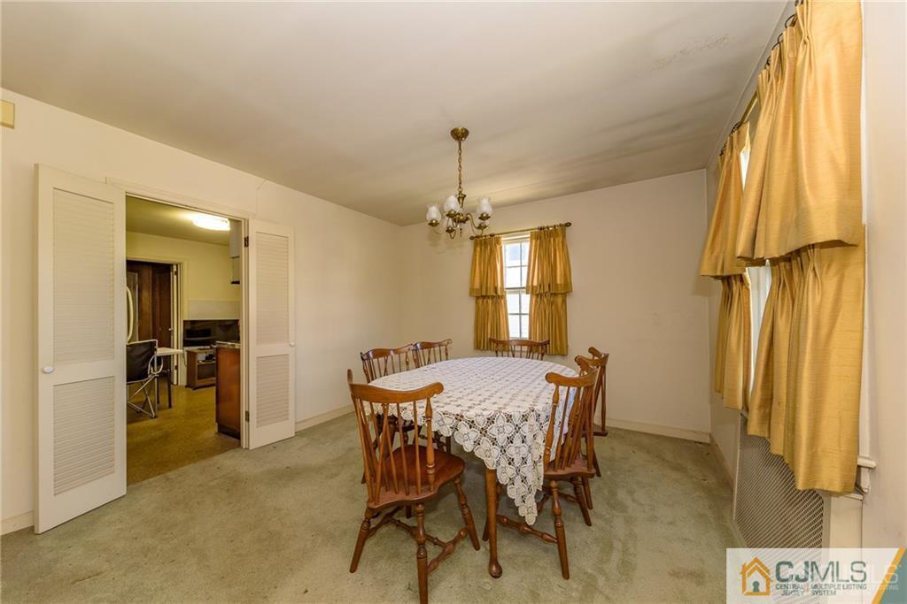32 Burchard Street Edison, NJ 08837 - Photo 6 of 25 Gallery Image 6