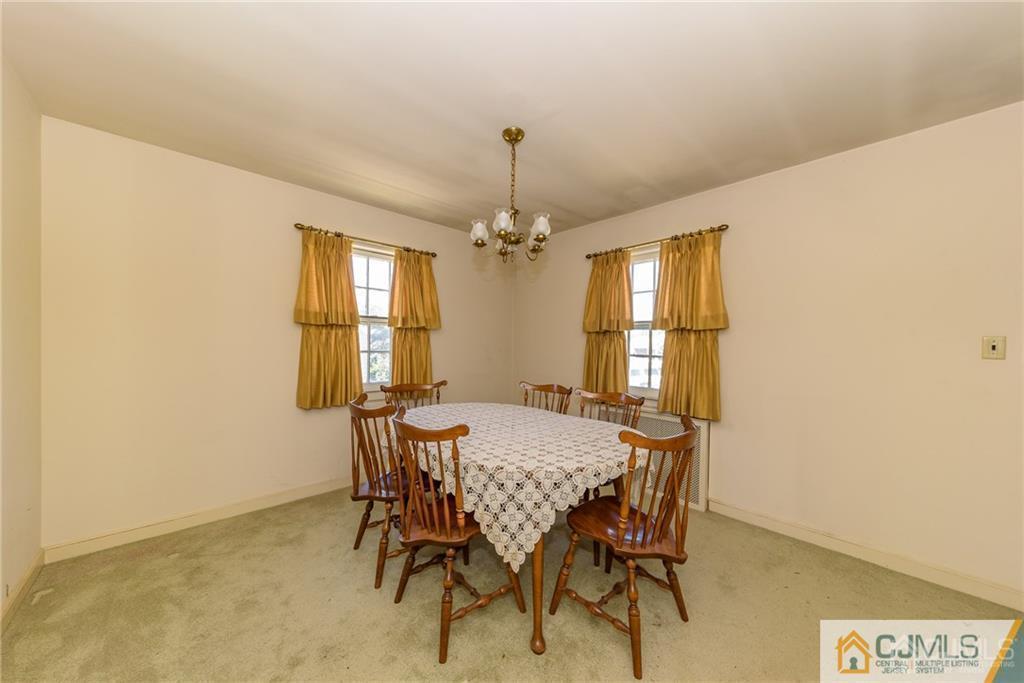 32 Burchard Street Edison, NJ 08837 - Photo 7 of 25 Gallery Image 7