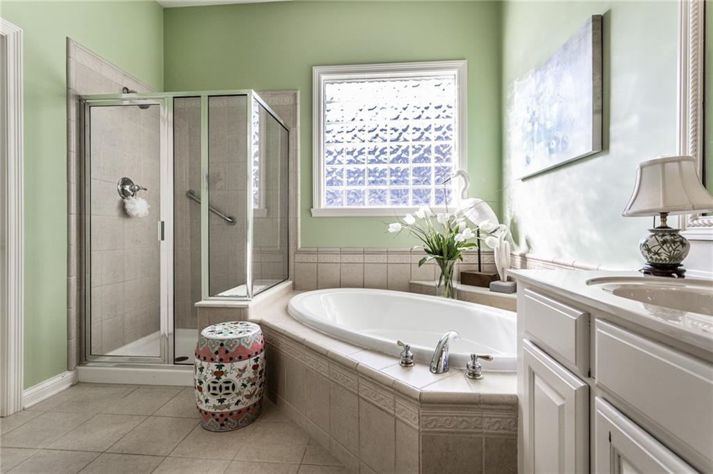 11537 Glen Ridge Circle Fishers, IN 46037 - Photo 21 of 32 Gallery Image 21