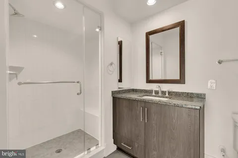 $1,374,900 | 142 Winsome Circle, Bethesda, MD 20814