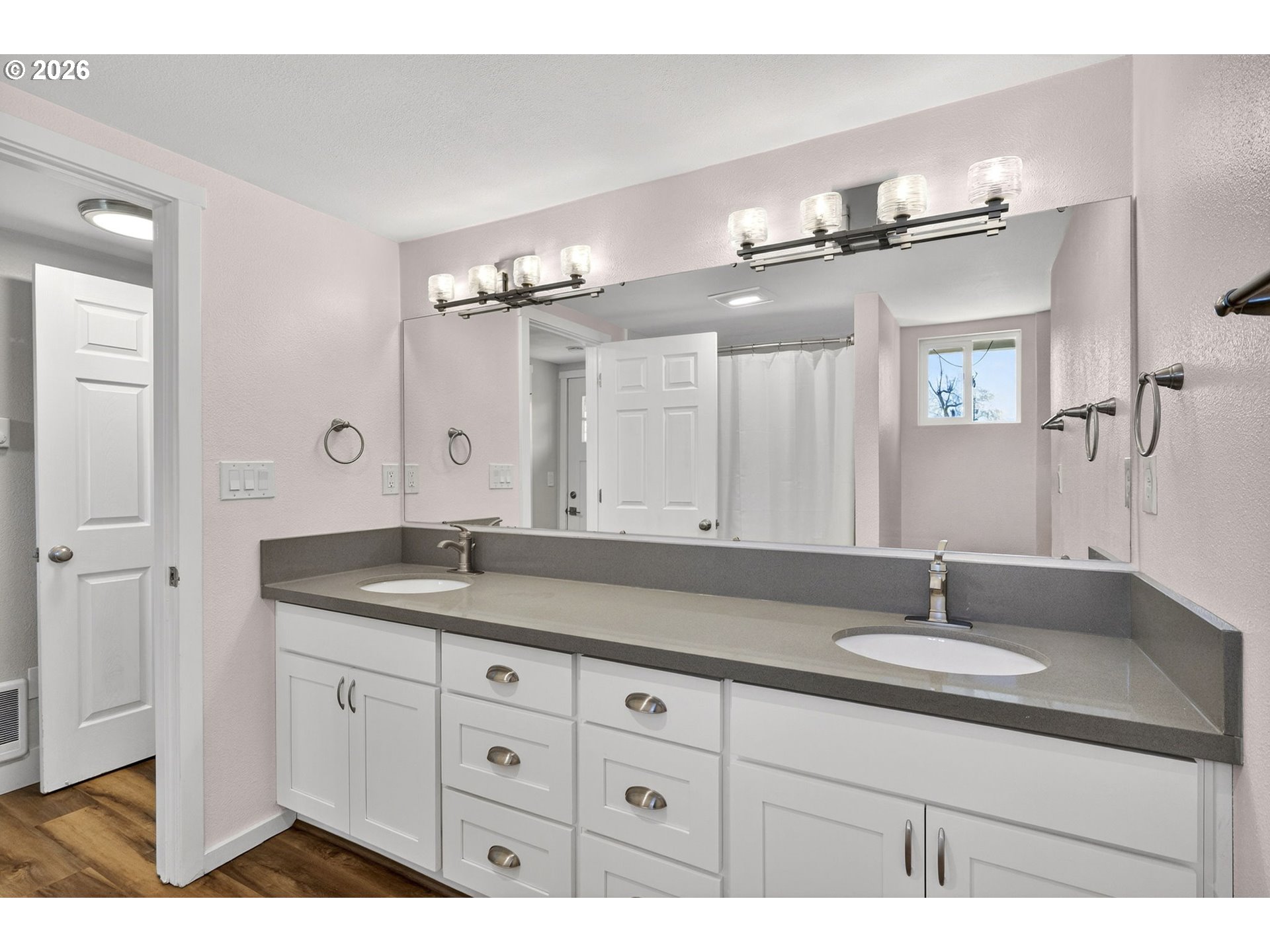 304 Warner Street Oregon City, OR 97045 - Photo 31 of 48 Bathroom