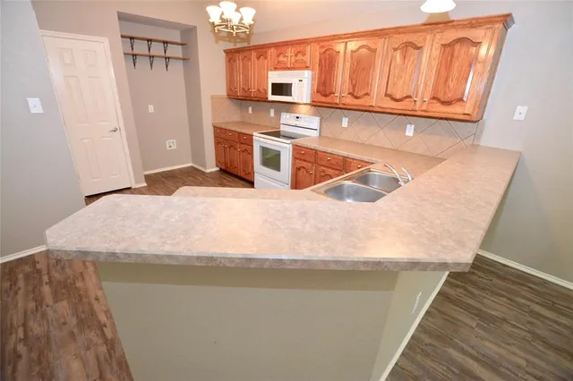 $1,995 | 621 Chestnut Court, Royse City, TX 75189