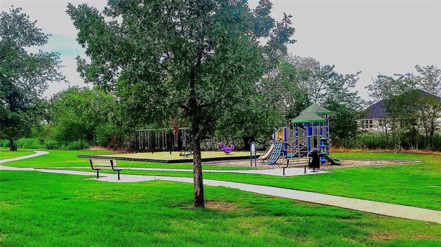 $1,995 | 621 Chestnut Court, Royse City, TX 75189