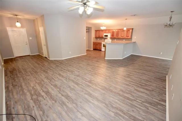 $1,995 | 621 Chestnut Court, Royse City, TX 75189