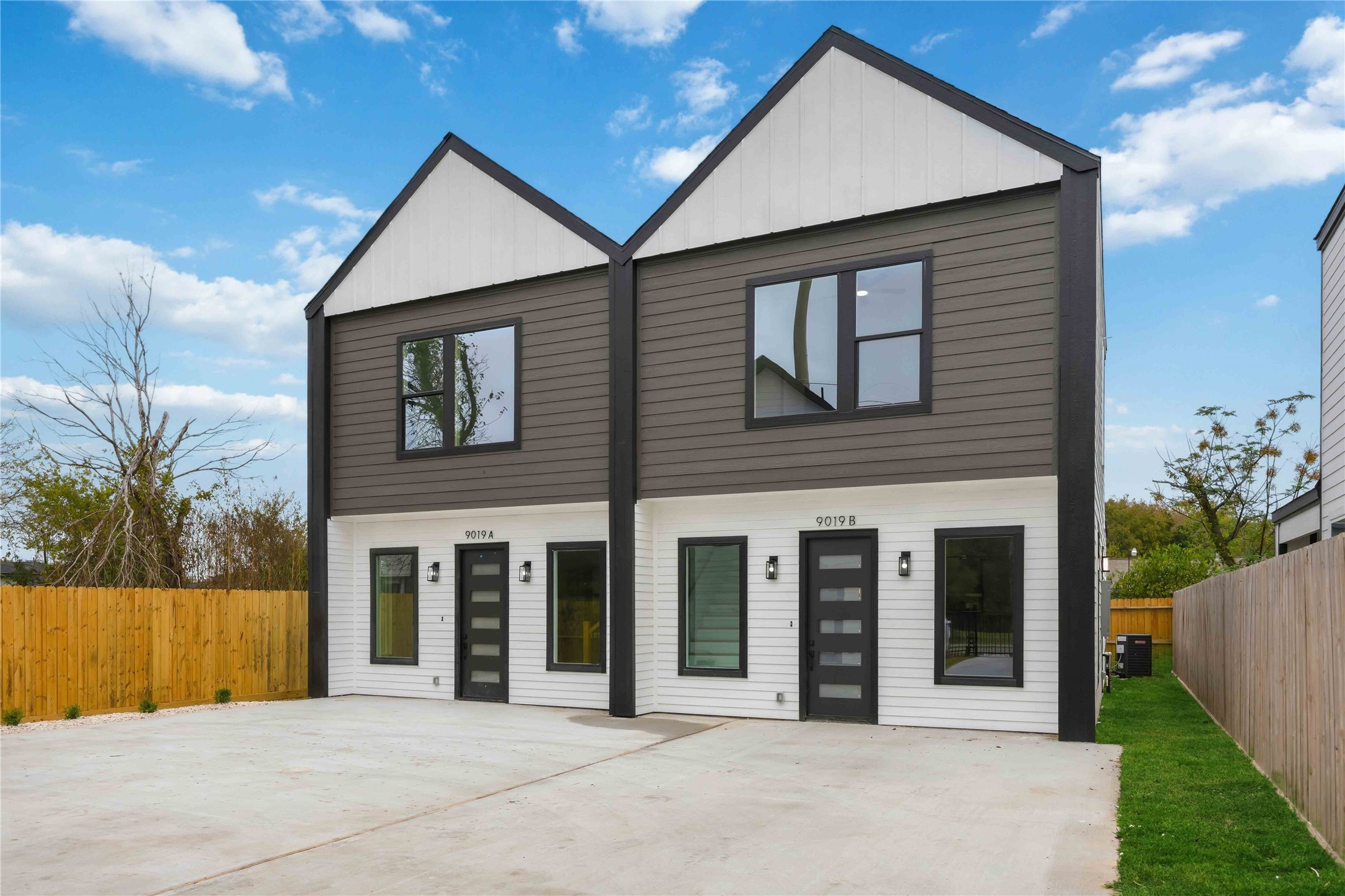 9019 Comal Street, Unit B Houston, TX 77051 - Photo 2 of 28