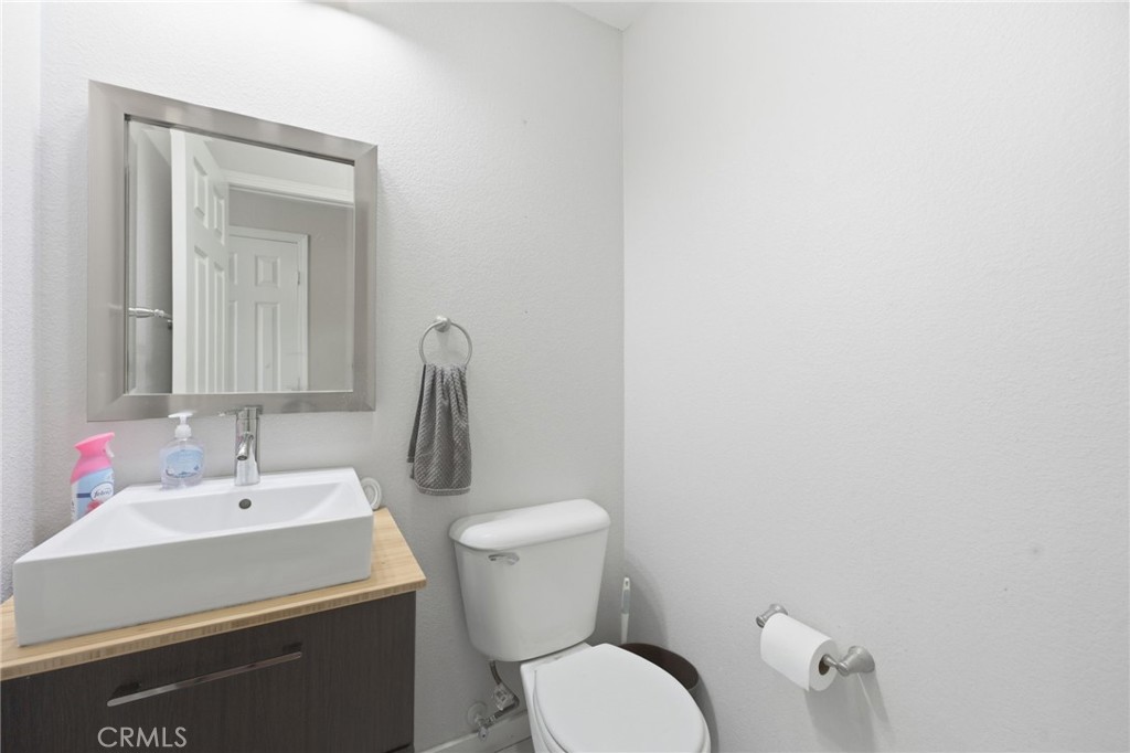 3236 Mariposa Way Perris, CA 92571 - Photo 18 of 42