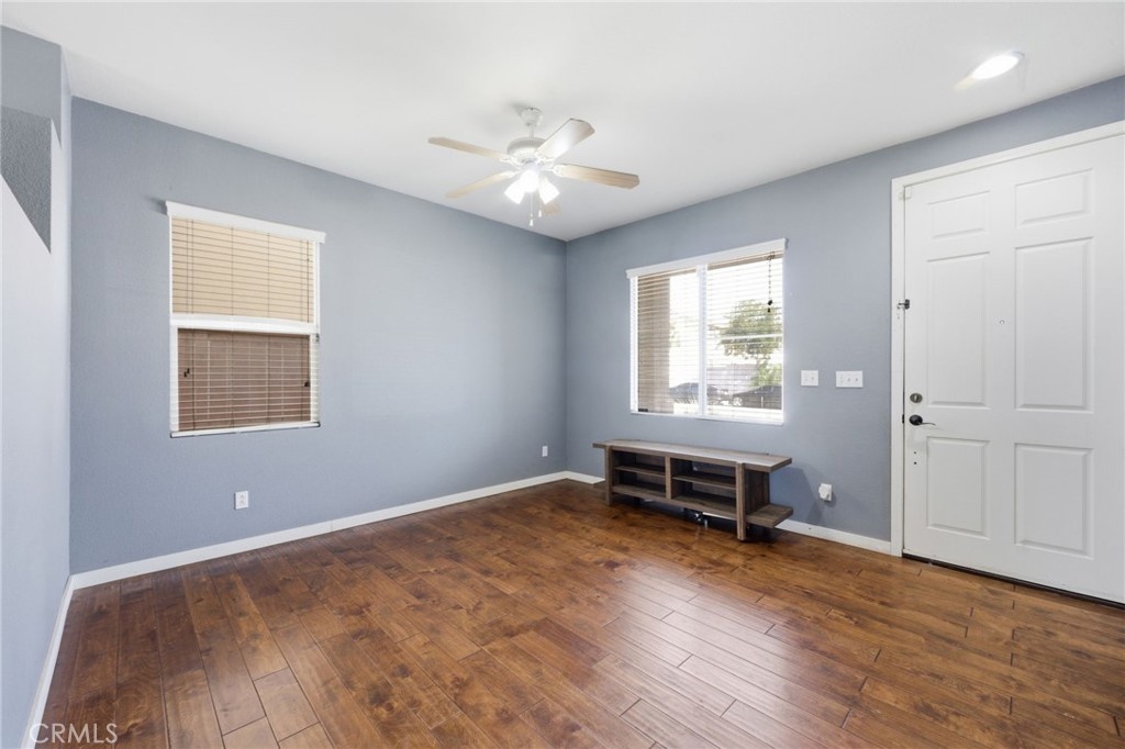 3236 Mariposa Way Perris, CA 92571 - Photo 7 of 42