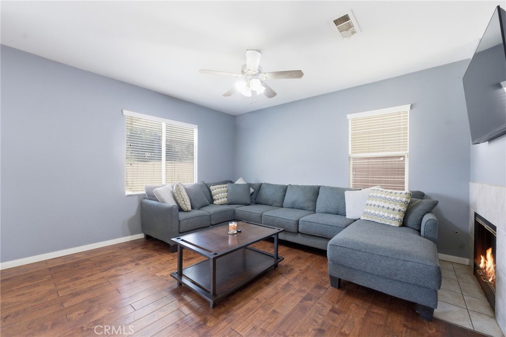 3236 Mariposa Way Perris, CA 92571 - Photo 10 of 42