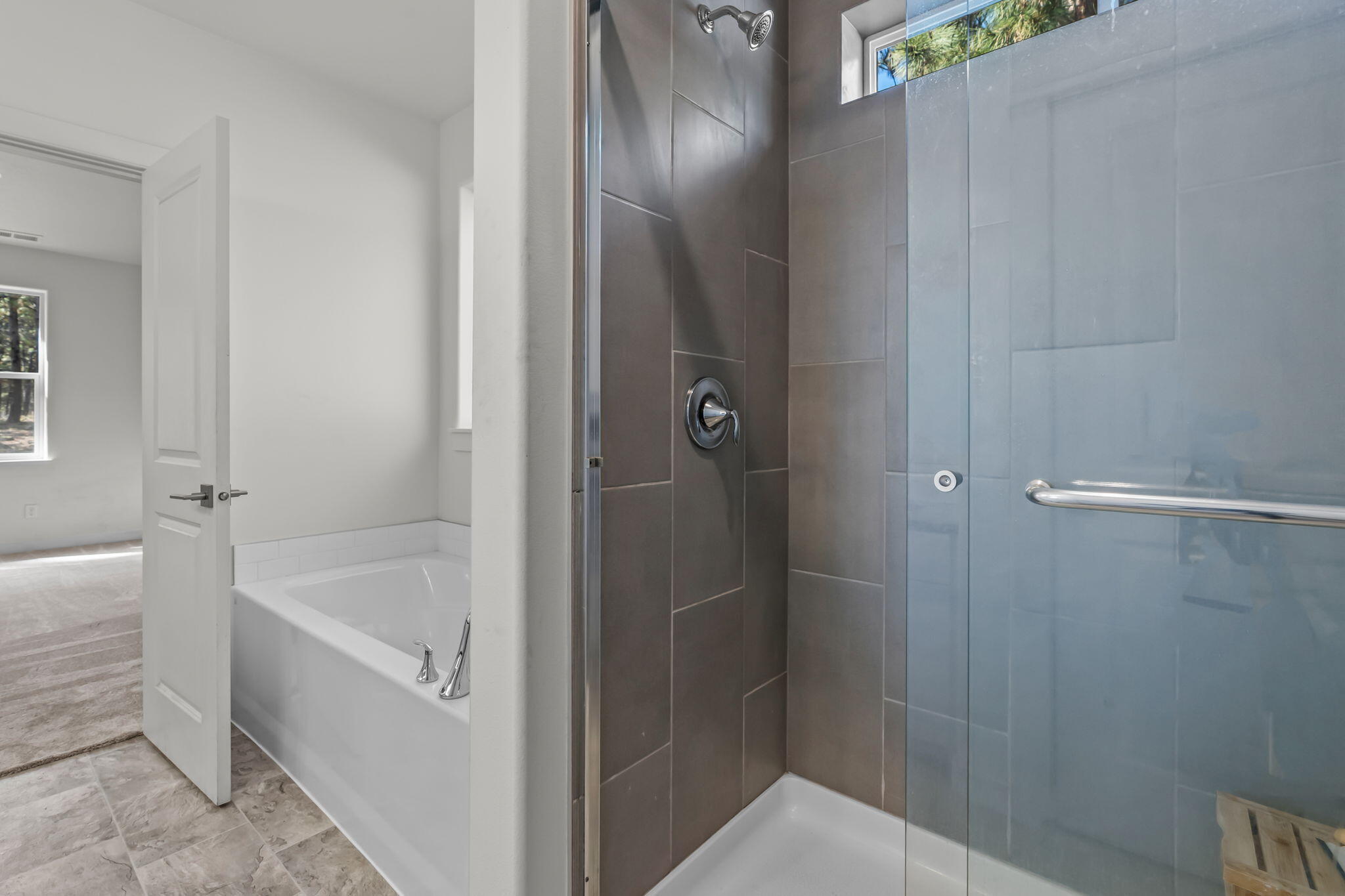 60055 Turquoise Road Bend, OR 97702 - Photo 20 of 41 Ensuite