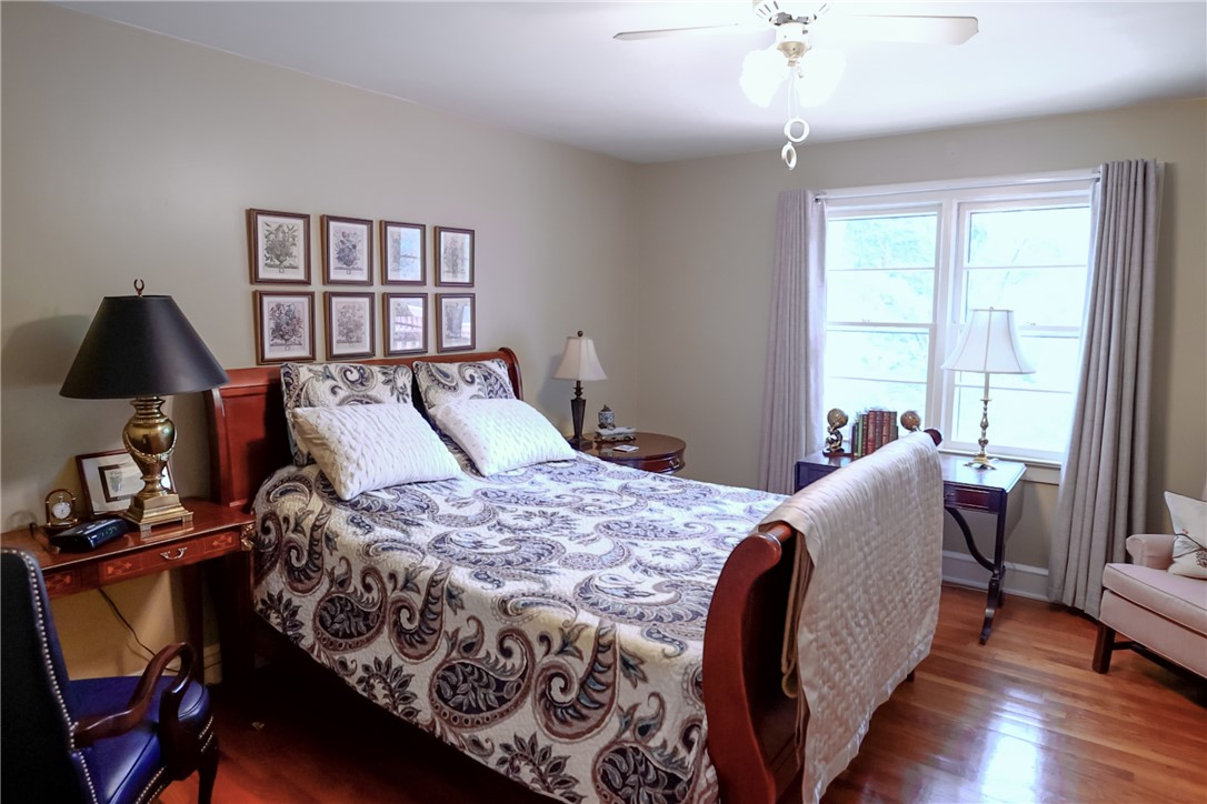 546 Tokeena Road Seneca, SC 29678 - Photo 18 of 26 Bedroom 2 on main