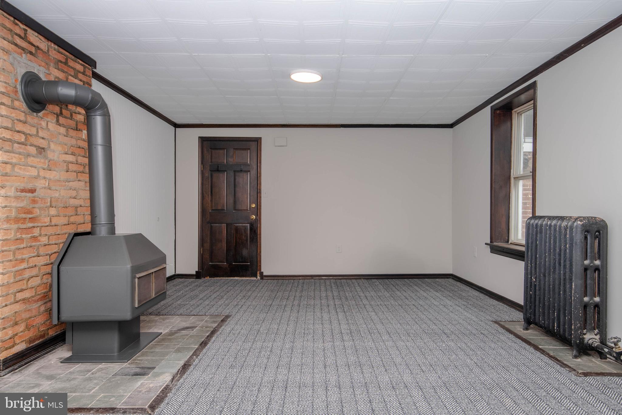 2522 Madison Avenue, Unit 2 Baltimore, MD 21217 - Photo 6 of 18 Living Room