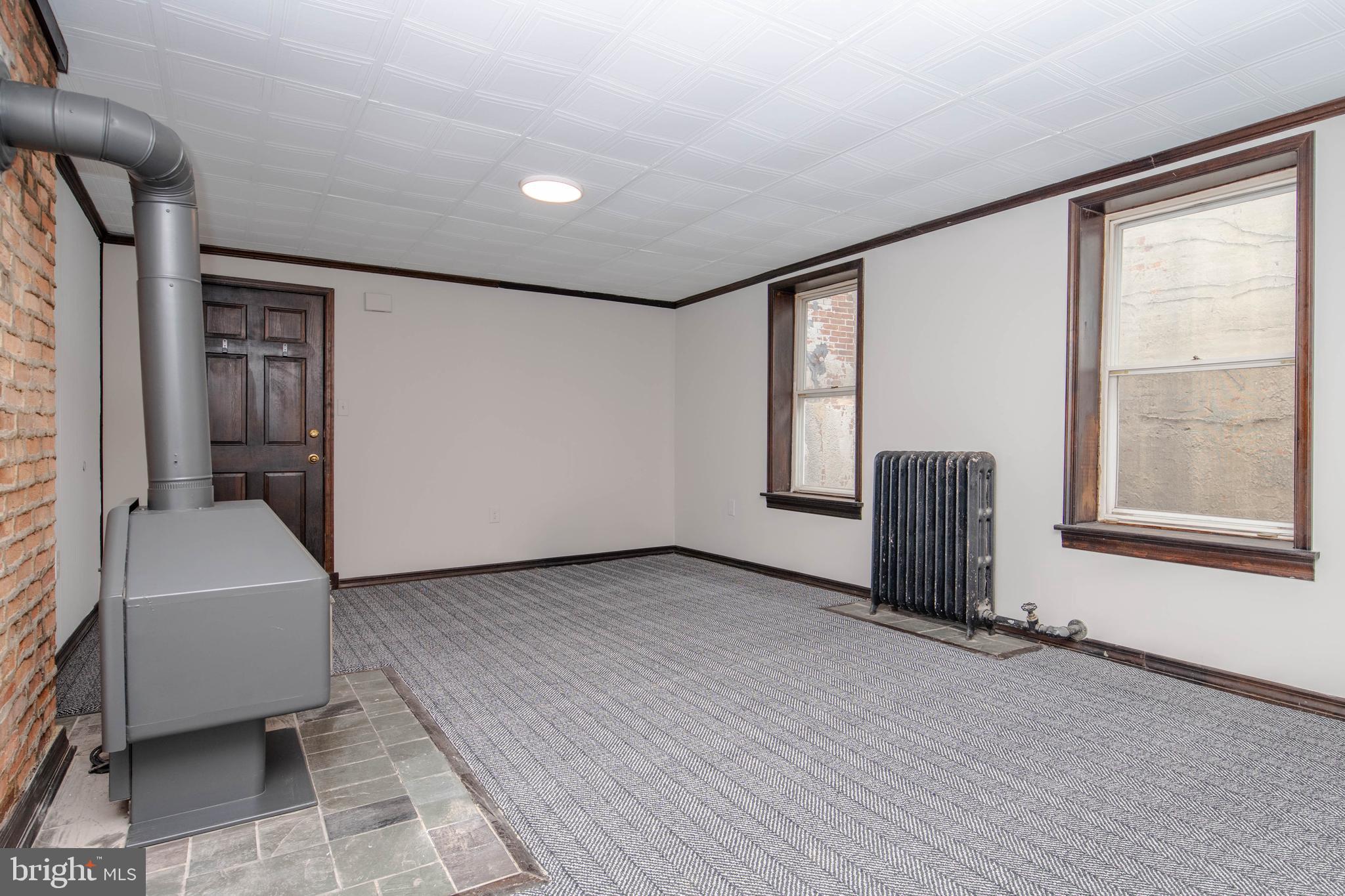 2522 Madison Avenue, Unit 2 Baltimore, MD 21217 - Photo 7 of 18 Living Room