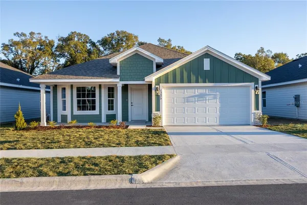 $370,200 | 16865 Northwest 176th Way, Alachua, FL 32615