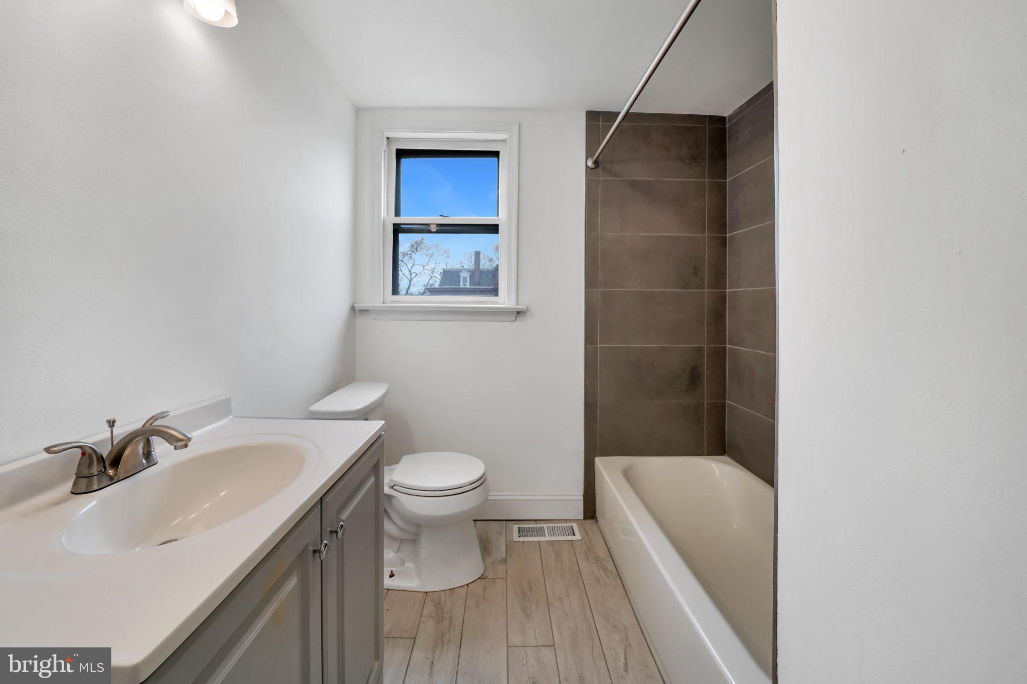 1718 Kohl Street Philadelphia, PA 19115 - Photo 32 of 34 Modern bathroom with natural light.