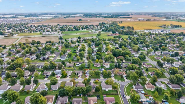 $239,900 | 4058 Knollwood Avenue, Franklin, IN 46131