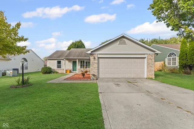 $239,900 | 4058 Knollwood Avenue, Franklin, IN 46131