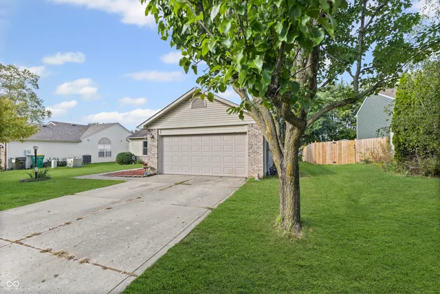 $239,900 | 4058 Knollwood Avenue, Franklin, IN 46131