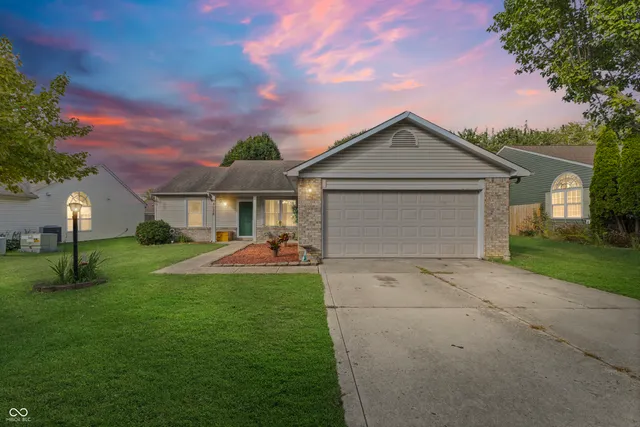 $239,900 | 4058 Knollwood Avenue, Franklin, IN 46131