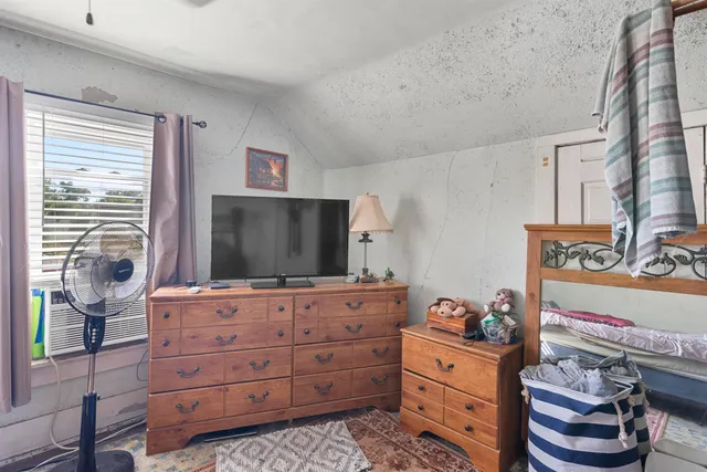 $162,500 | 1749 Forest Beloit Wi 53511, Beloit, WI 53511