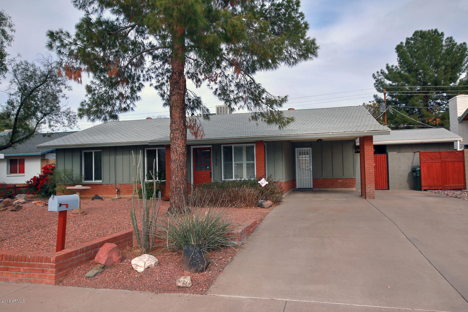 1726 West Griswold Road Phoenix, AZ 85021 - Photo 1 of 28 Front