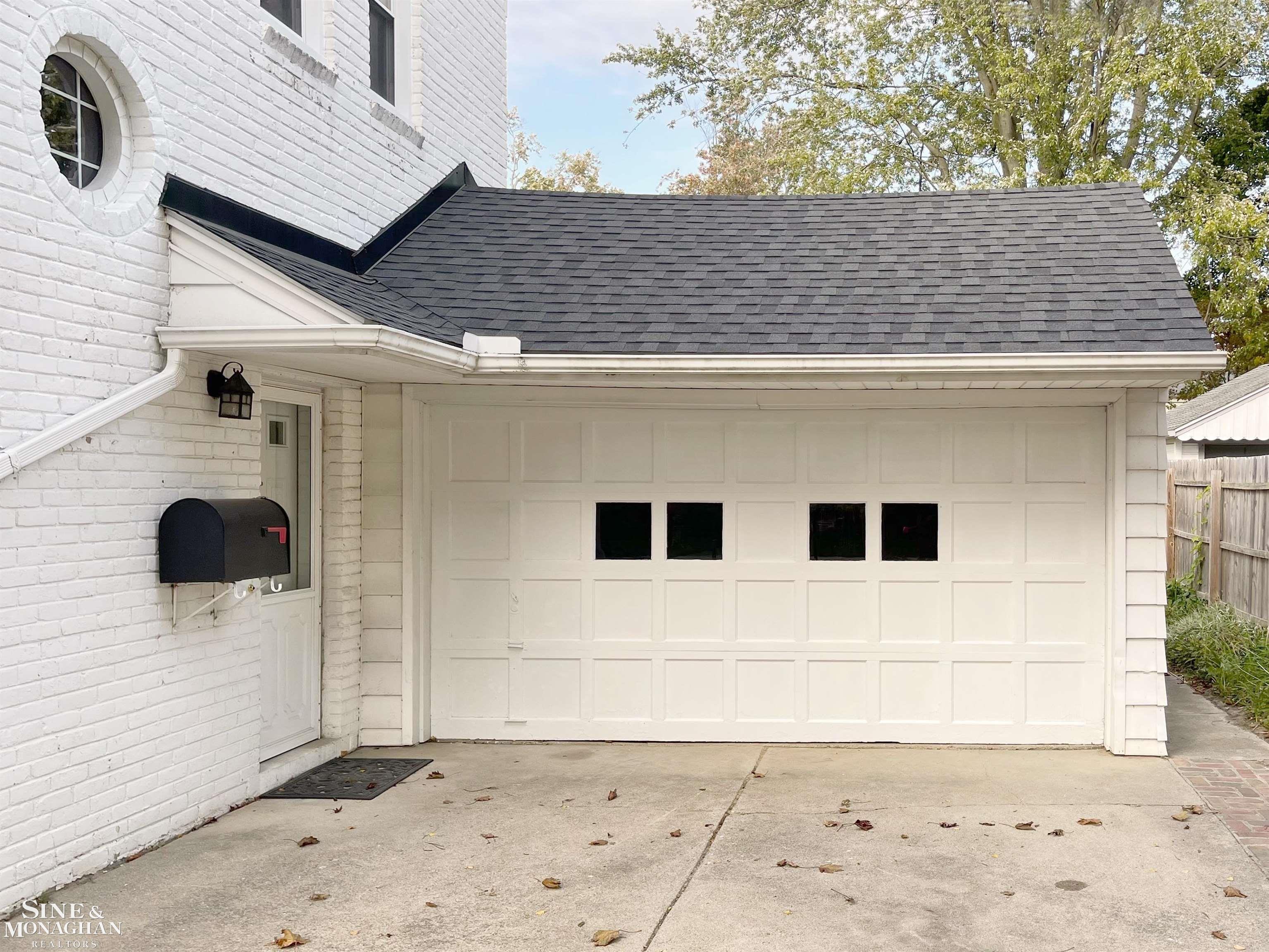 208 Moross Road Grosse Pointe Farms, MI 48236 - Photo 31 of 35