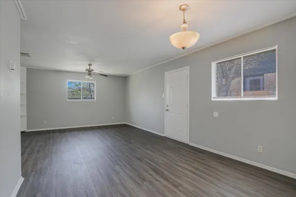 $1,405 | 1811 Magnolia Drive, Unit B, Round Rock, TX 78664