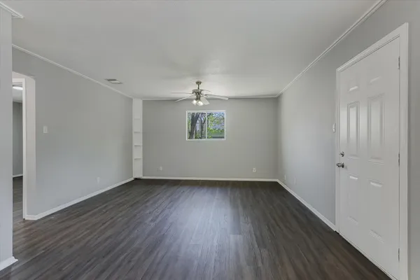 $1,405 | 1811 Magnolia Drive, Unit B, Round Rock, TX 78664