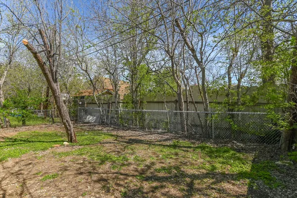 $1,405 | 1811 Magnolia Drive, Unit B, Round Rock, TX 78664