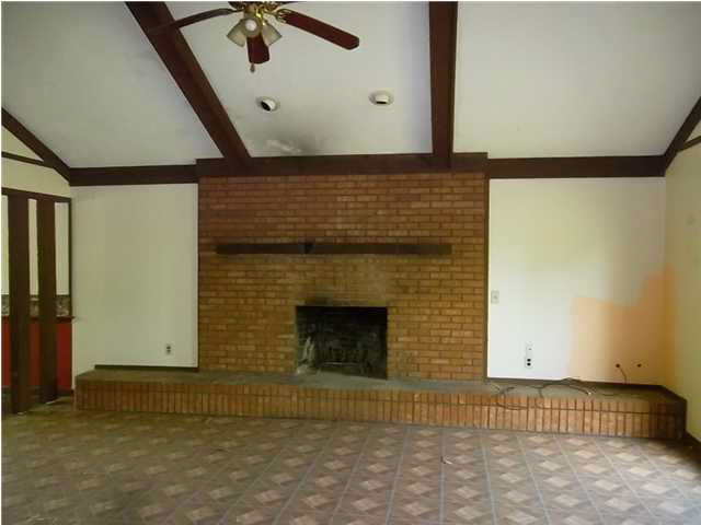 504 Pisgah Road Brandon, MS 39047 - Photo 4 of 7 Living Area