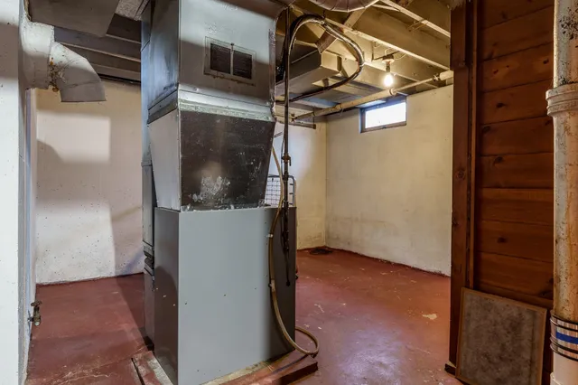 $185,000 | 415 South Blackhawk Boulevard, Rockton, IL 61072