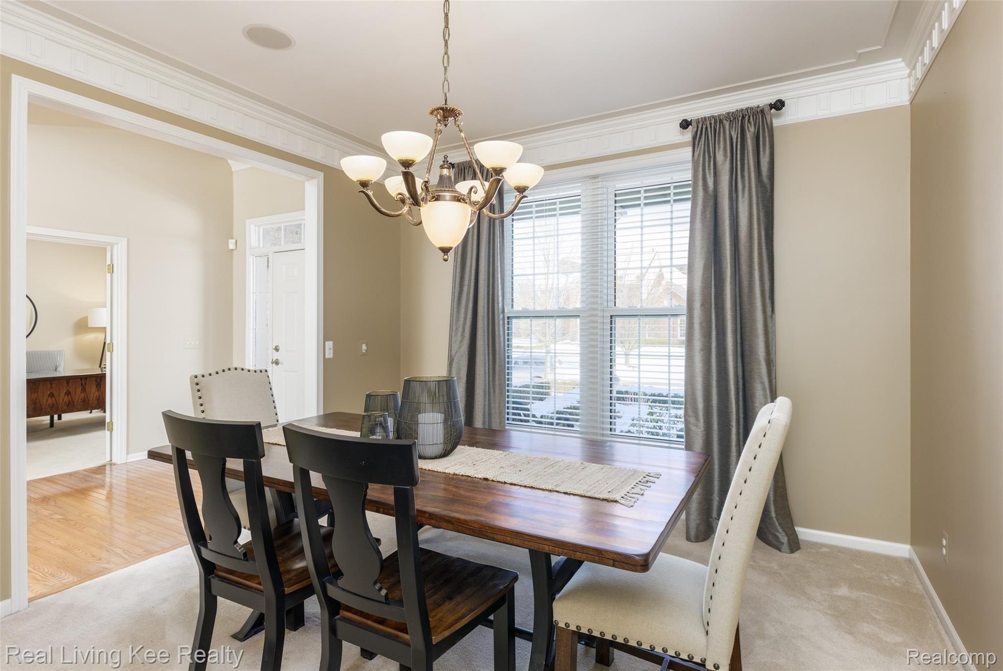 4070 Holly Lane Rochester, MI 48306 - Photo 6 of 25 4070 Holly Ln-6.jpg