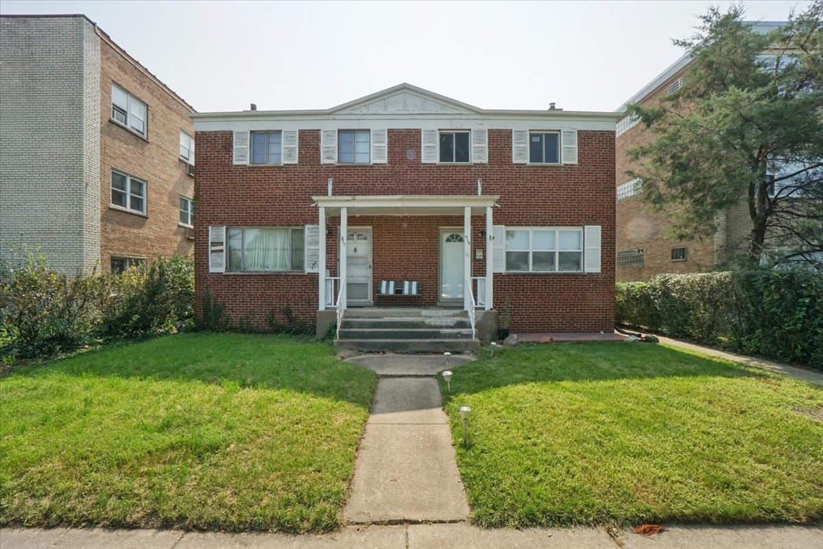 9115 Gross Point Road Skokie, IL 60077 - Photo 1 of 13 Gallery Image 1