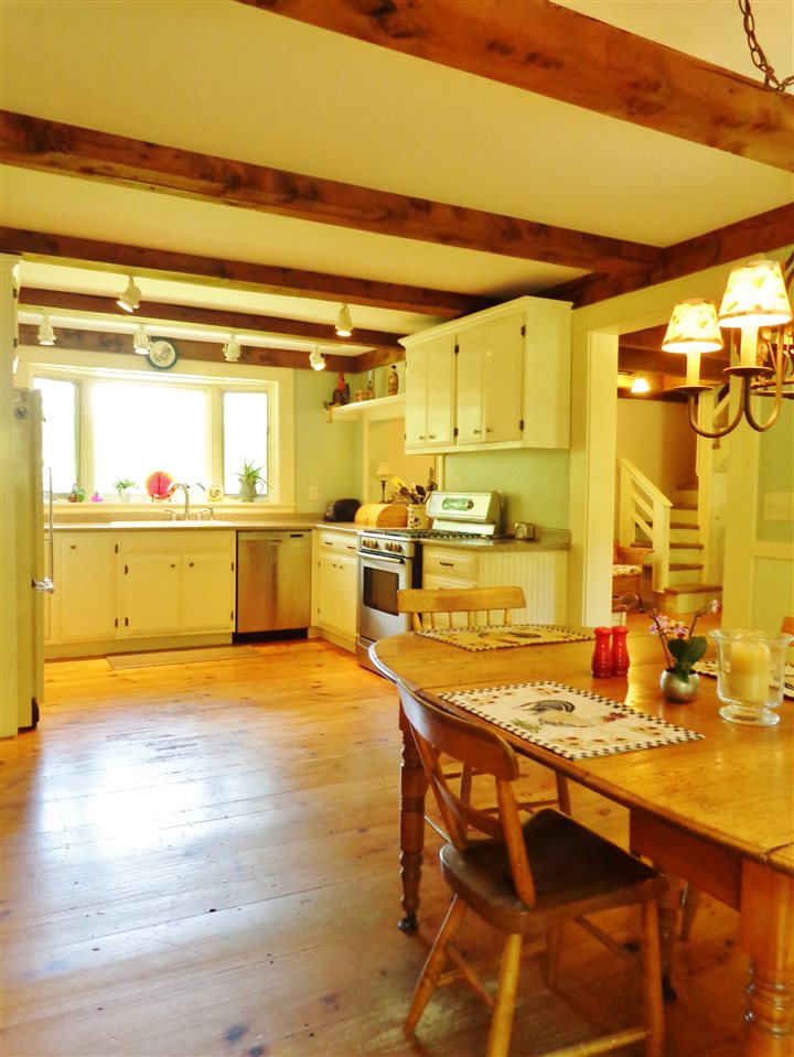 266 Kerwin Hill Road Norwich, VT 05055 - Photo 8 of 36
