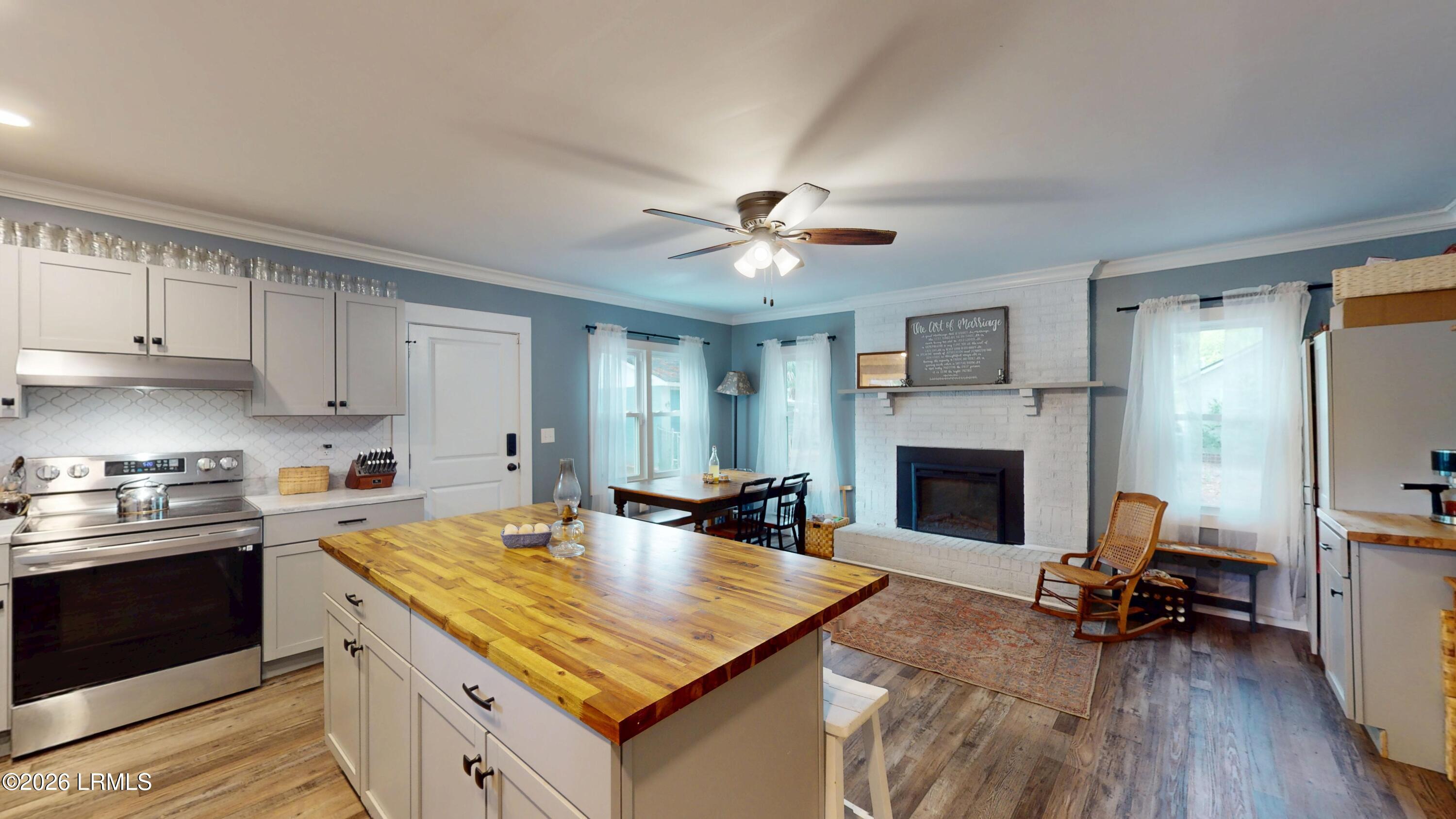 408 Thompson Street Walterboro, SC 29488 - Photo 12 of 48 408-Thompson-Street-05112026_114133