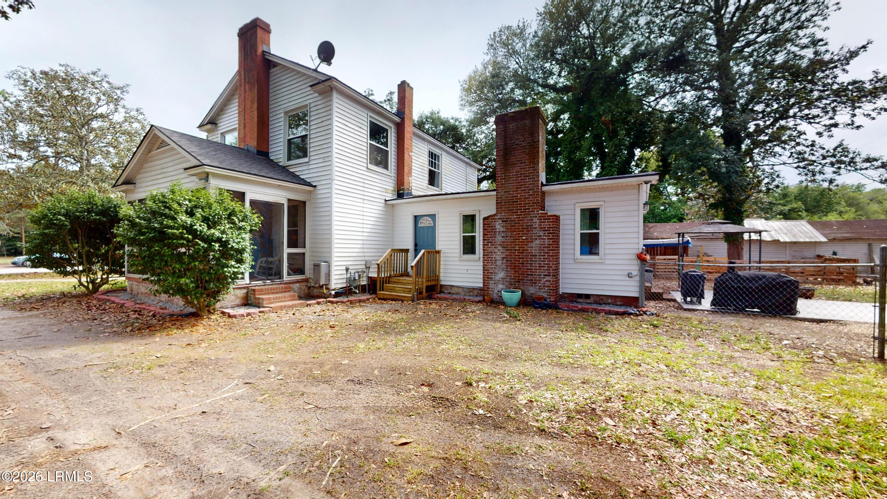 408 Thompson Street Walterboro, SC 29488 - Photo 2 of 48 408-Thompson-Street-05112026_123124