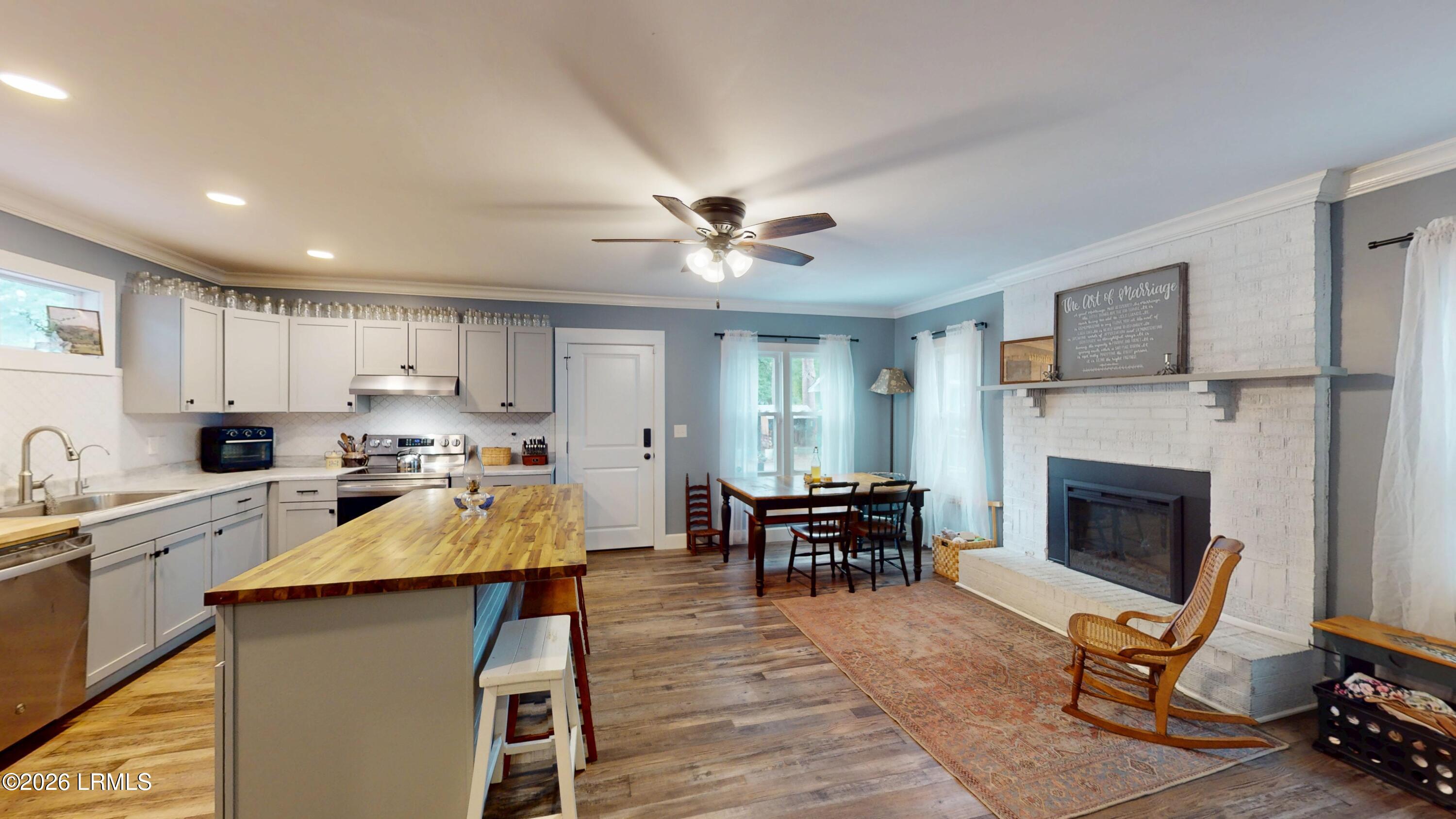 408 Thompson Street Walterboro, SC 29488 - Photo 10 of 48 408-Thompson-Street-05112026_113751